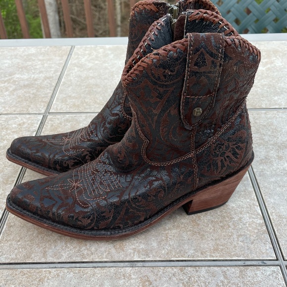 Liberty Black Shoes | Liberty Black Leather Boots | Color: Black | Size: 8 | Magnoliabouquet's Closet